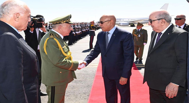 الصحافة الرسمية الجزائرية تتجاهل خبر مقتل حارس الرئيس الموريتاني في تندوف