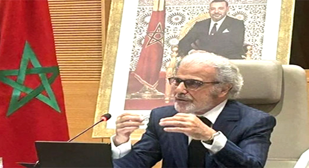 مجلة "ذا بانكر" تمنح عبد اللطيف الجواهري جائزة أفضل محافظ بنك مركزي بإفريقيا برسم 2024