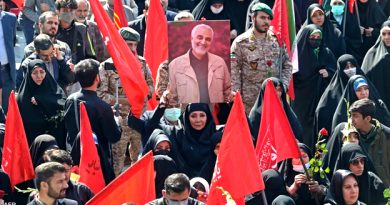 التلفزيون الإيراني : حقيبتان من القنابل وراء انفجاري كرمان و الذين أسفرا عن سقوط 73 قتيلا و170 جريحا