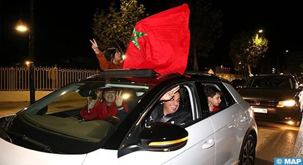 المغرب : تأهل أسود الأطلس لثمن نهائي كأس أمم إفريقيا يخرج ساكنة جهة فاس مكناس للشوارع للتعبير عن فرحتها بهدا الإنجاز