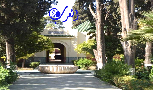 Par: Chaîne AlArab A l'occasion du 80 ème anniversaire de la présentation du Manifeste de l'indépendance, l'association des Ancienns du Lycée Moulay Idriss de Fes- dont plusieurs membres ont été signataires de ce document historique- organise le samedi 20 janvier 2024 à partir de 15 heures, à l'amphithéâtre du Lycée Moulay Idriss, une manifestation culturelle comprenant deux volets : 1/ En collaboration avec " l'institut Sorouh pour la Culture et la Créativité ", une rencontre scientifique autour du livre du Dr. Mohammed Lebbar, intitulé " l'histoire, et le patrimoine humain", animée par le Professeur Ahmed Belkhiri, en collaboration avec la participation du Professeur Abdelfattah Bennani Dobli et du Dr. Mourir Akesbi, 2/ La signature d'une Convention de Partenariat entre l'association des Anciens du Lycée Moulay Idriss et la " Fondation patrimoine du Maroc ".