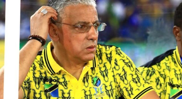 نهائيات كأس إفريقيا إيقاف ثم إقالة مدرب تنزانيا عادل عمروش