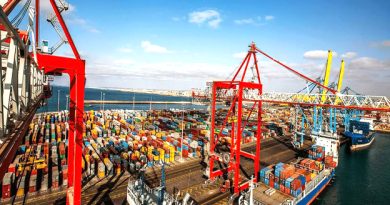 En 2023, Tanger Med a réalisé une avancée confortable avec 8,6 millions de conteneurs traités