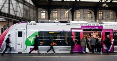 Grève des contrôleurs SNCF: fortes perturbations ce week-end avec "un TGV sur deux"