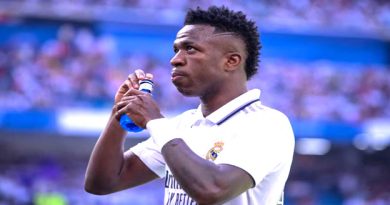 Espagne: 8 mois de prison pour des insultes racistes contre deux joueurs du Real Madrid